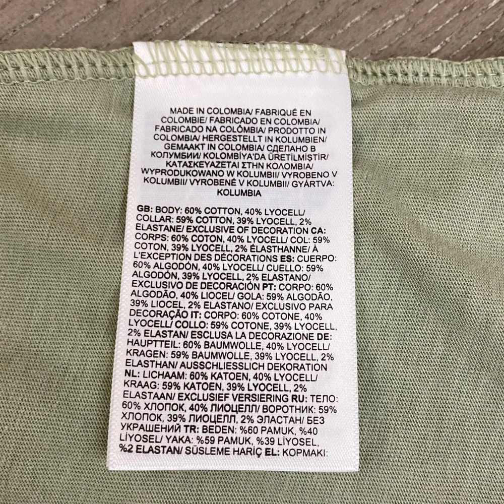 NWT The North Face Women’s Tea Green W Terrain SS Large Short Sleeve Tee - Picture 10 of 16